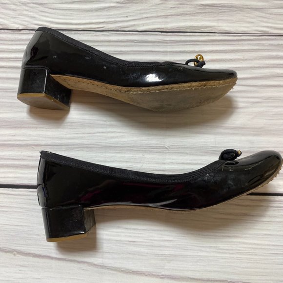 Tory Burch Black Chelsea Patent Leather Pumps Heel - Picture 11 of 16